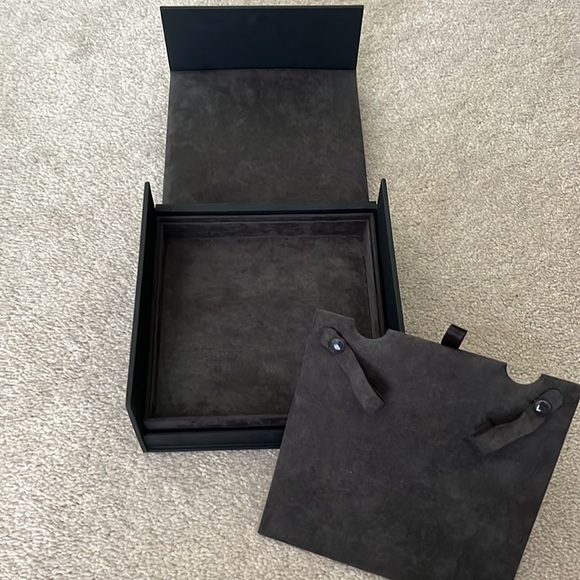 David Yurman Jewelry Boxes 4” x 3 3/4”/ 3 1/4” x 3 1/4” / 6 3/4” x 3” - Picture 7 of 9